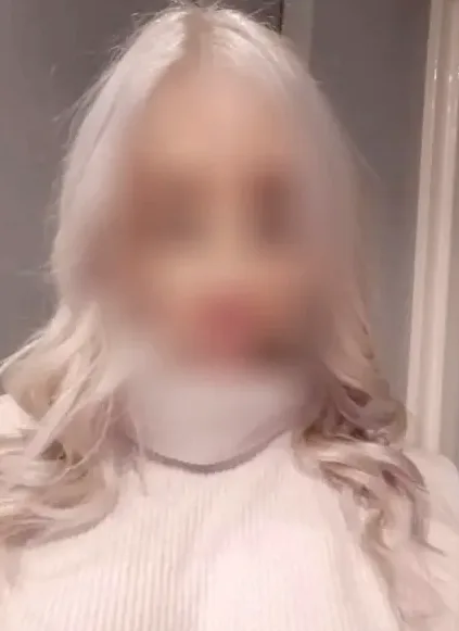Anna, 30