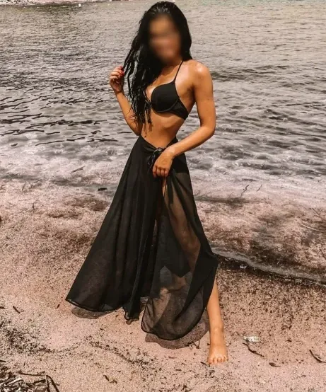 Charlotte, 35