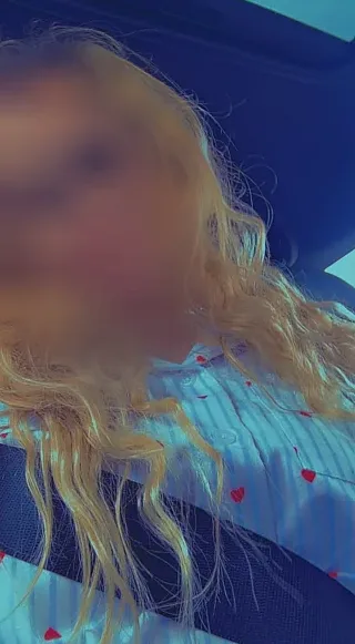 Elif, 28