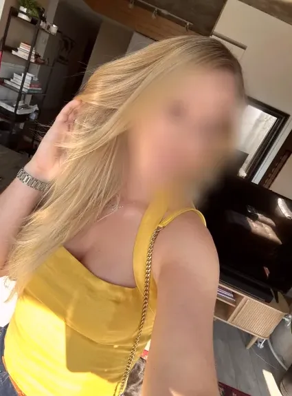Janina, 37