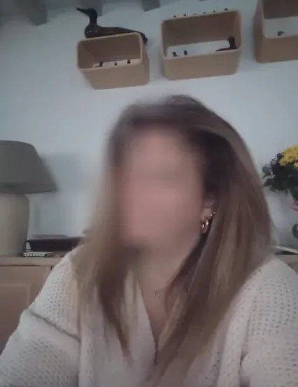 Juliane, 38