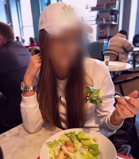 Marion, 32