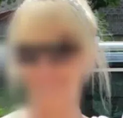 Nadine, 37
