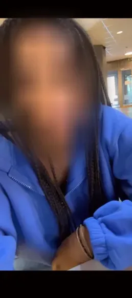 Pia, 30