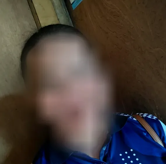 Sarah, 24